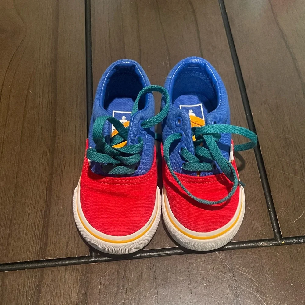 Vans toddler shoes - Picture 1 of 4